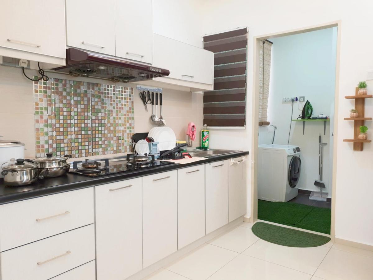 Klia Ehsan Residence Sepang Nilai Greenery 8 Pax Air-Con מראה חיצוני תמונה