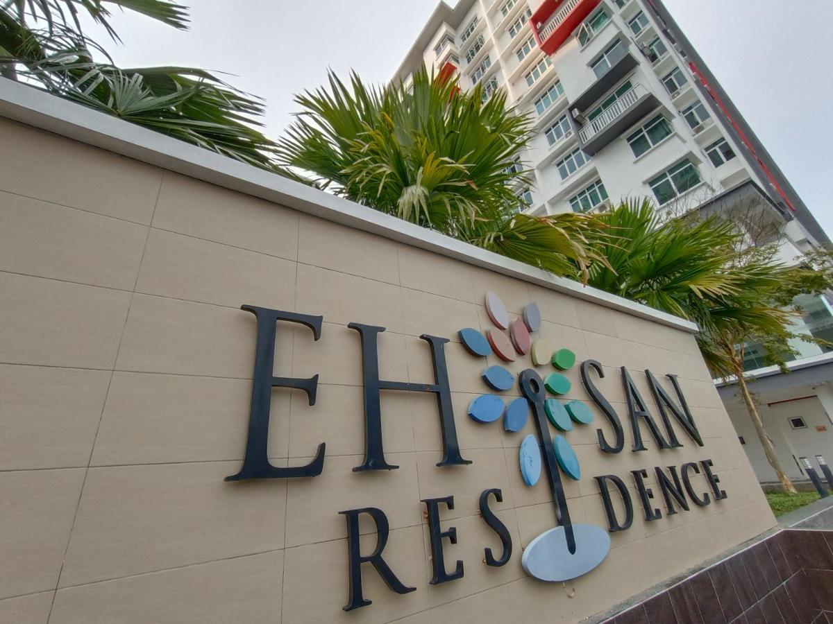 Klia Ehsan Residence Sepang Nilai Greenery 8 Pax Air-Con מראה חיצוני תמונה