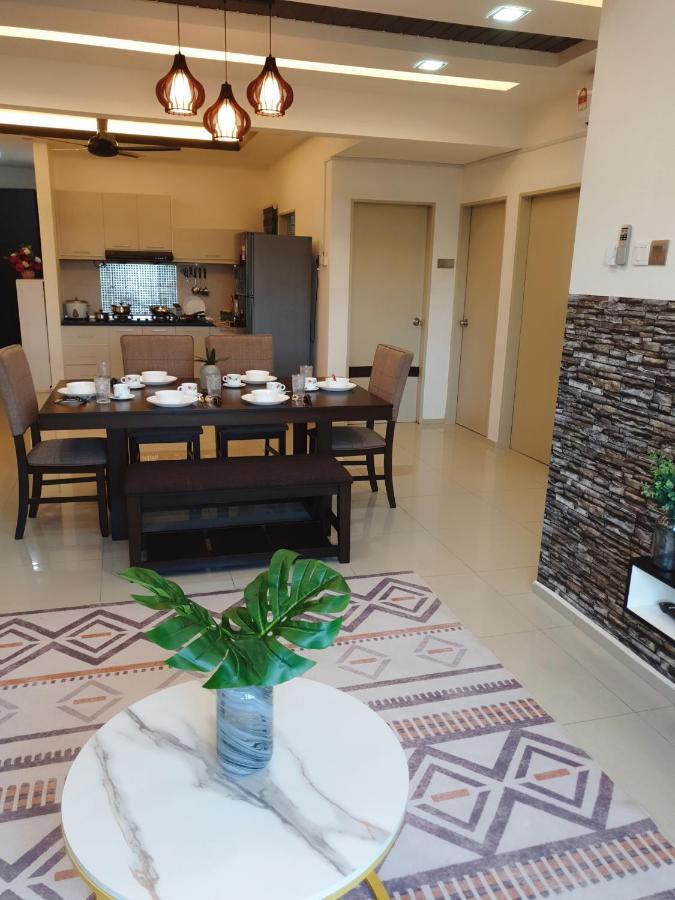 Klia Ehsan Residence Sepang Nilai Greenery 8 Pax Air-Con מראה חיצוני תמונה